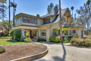 window cleaning in Redlands, California